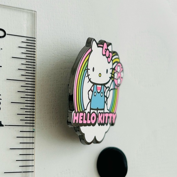 New in Pkg Sanrio Hello Kitty Friend Of The Month Enamel Pin November 2021 - Picture 4 of 5